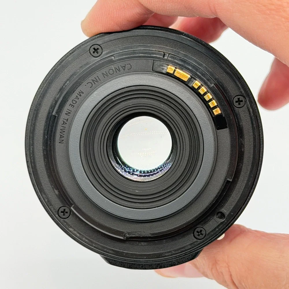 Canon EF-S 18-55mm f3.5-5.6 IS Zoom Lens with Image Stabilizer 58mm Black
